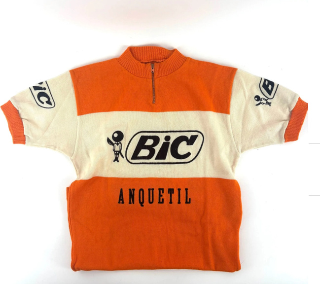 Vente aux enchères “Tour de France et cyclisme” mercredi 9 juillet à 18h à Bayeux Vente aux enchères “Tour de France et cyclisme” mercredi 9 juillet à 18h à Bayeux